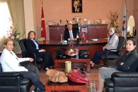 Karaköse’den Başkan Özgan’a tebrik ziyareti