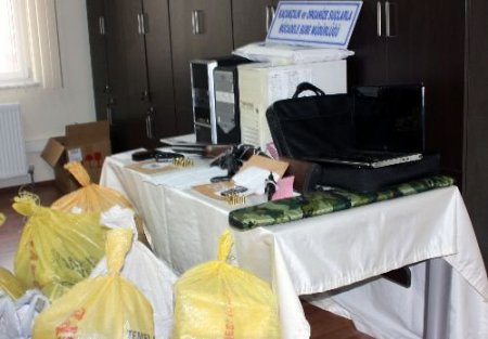 'karakutu' Operasyonunda Gözaltına Alınan 27 Kişi Adliyeye Sevk Edildi