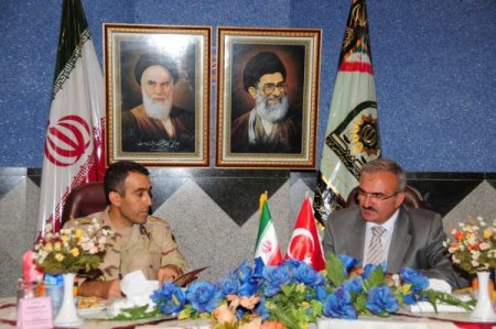 Karaloğlu, İranlılardan, Sınırı Geçen Silahsız Kişileri Vurmamalarını İstedi