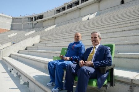 Karaman: Bursaspor, Avrupa Kupası mücadelesini yeni stadda yapacak