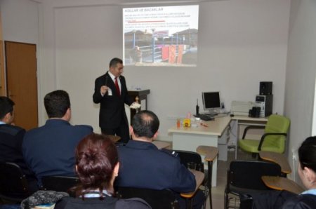 Karaman'da Cezaevi Personeline Seminer