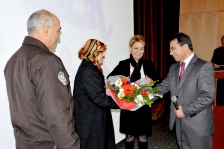 Karaman’da Polis Ve Eşlerine 'Aile' Konulu Konferans Verildi