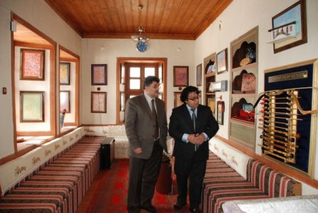 Karamanlı İmam Yeteneğiyle Takdir Topluyor