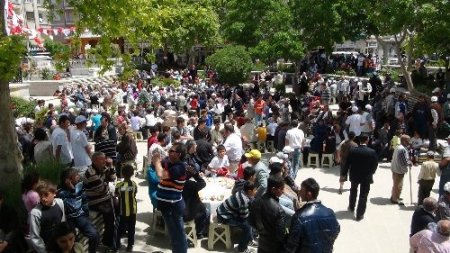 Karamanlılar, Yunus Emre Hoşgörü Sofrası'nda buluştu