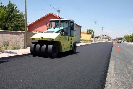 Karatay'da yollar asfaltlanıyor