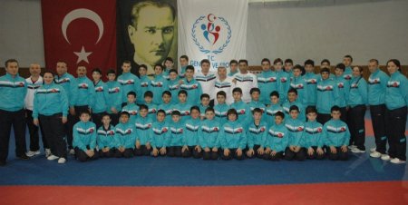 Karateciler Balkan şampiyonasında 134 sporcuyla mücadele edecek