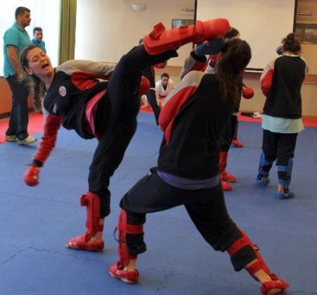 Karateciler madalya umuduyla Macaristan’da