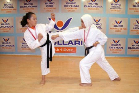 Karatede Burç Okulları 9 madalya kazandı