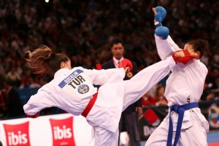 Karate'de Serap Özçelik dünya üçüncüsü oldu