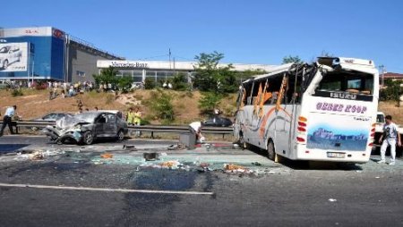 Karayolları'ndan Sürücülere Uyarı: Yollar Kan Gölüne Dönmesin
