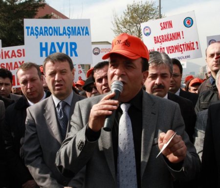 Karayollarının özelleştirilmesine tepki yürüyüşü