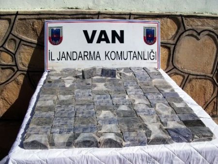 Karbon Kâğıtlarıyla Zulalanan Eroin, Narkotik Köpeğini Geçemedi