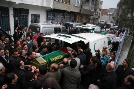 Karbonmonoksit Gazından Zehirlenen 3 Kız Kardeş Gözyaşlarıyla Toparğa Verildi
