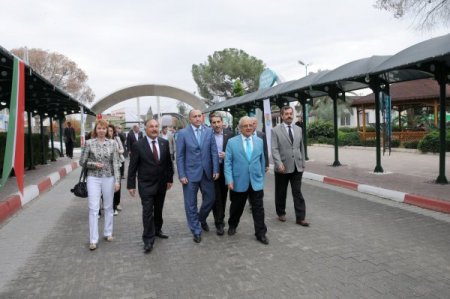 Kardeş Aznakaylılar Tarsus'tan mutlu ayrıldı