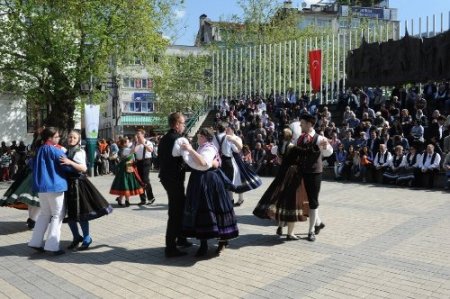 Kardeş belediyeler de fetih coşkusuna katıldı