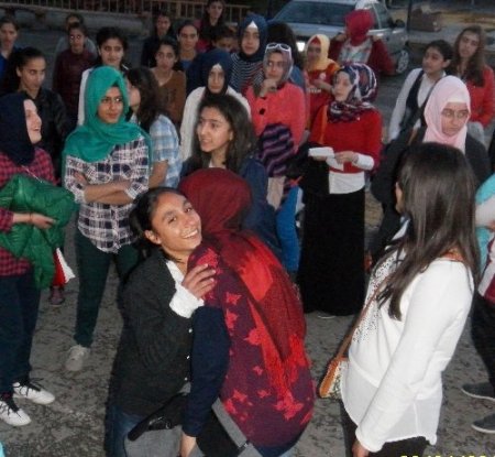 Kardeş okul öğrencileri Siirt'teki buluşmada özlem giderdi