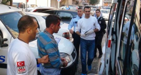 Kardeşler arasında bıçaklı kavga: 3 yaralı