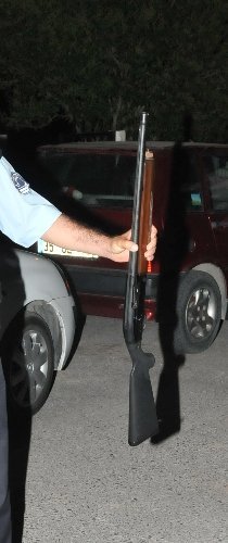 Karısını pompalı tüfekle öldürdü, polisi arayıp ‘yanlışlıkla oldu’ dedi