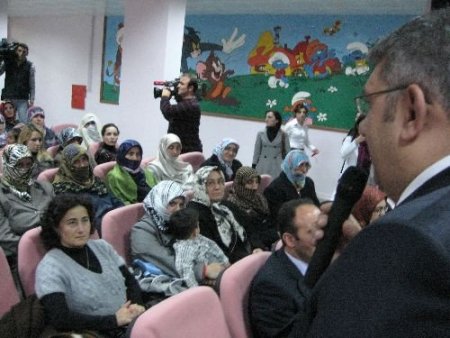 Kariyer Topluluğu, Köprüköy'de Öğrencilere Sevgi Ve Başarıyı Anlattı