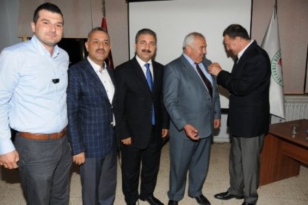 Karlısu Belediye Başkanı Özyurt, AK Parti'ye geçti