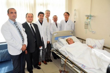 Karnından 18 parça halinde 7 kiloluk kitle çıktı