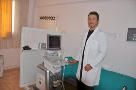 Karnından 3 kiloluk tümör çıkarıldı