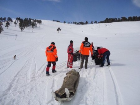 Kars AFAD ve UMKE ekipleri çığ tatbikatı yaptı