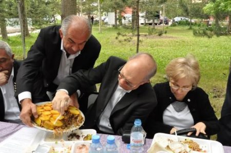 Kars Ardahan Iğdır Kalkınma Vakfı'ndan Kafkas Üniversitesi'ne Destek Sözü