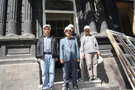 Kars Belediyesi, tarihi binayı turizme kazandırıyor