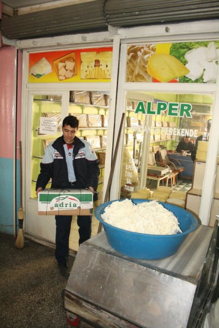 Kars Kaşarı Türkiye’nin Dört Bir Yanına Ulaştırılıyor