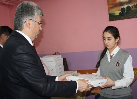 Kars Valisi Tepe: Eğitim sistemimiz yüzünden test ve tost gençliği yetişiyor