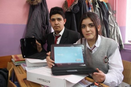 Kars Valisi Tepe: Eğitim sistemimiz yüzünden test ve tost gençliği yetişiyor