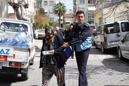 Karşıyaka Belediyesi dilenci operasyonu yaptı