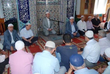 Karşıyaka İlçe Müftülüğü Kur'ân Ziyafeti Düzenledi