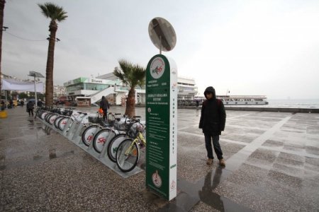 Karşıyaka'da ücretsiz bisiklet günleri başlıyor