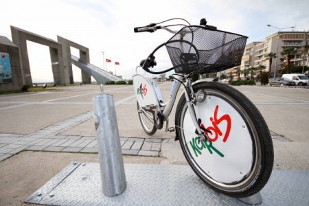 Karşıyakalılar kiralık bisiklet uygulamasını sevdi