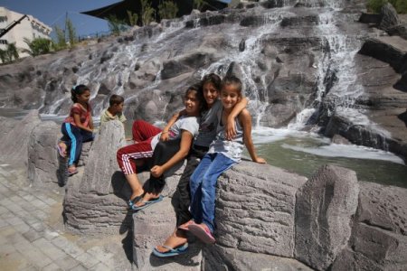 Karşıyaka’ya Yapay Şelale