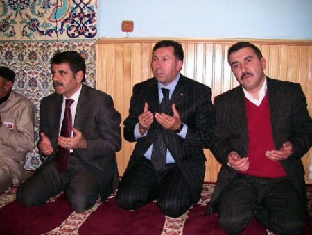 Karslı Hacı Adayları Sabah Namazının Ardından Uğurlandı