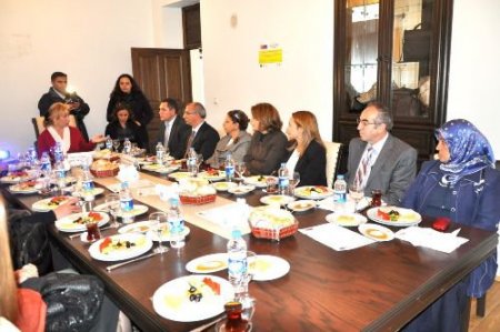 Karslı Kadınlar Organik Bal Üretecek