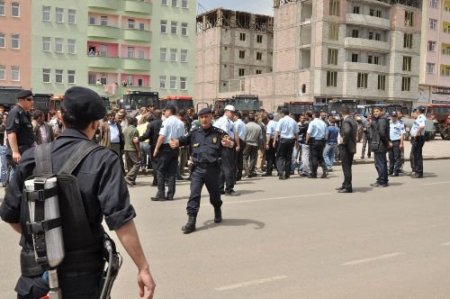 Karslılar, Valilik Önünde Su Eylemi Yaptı