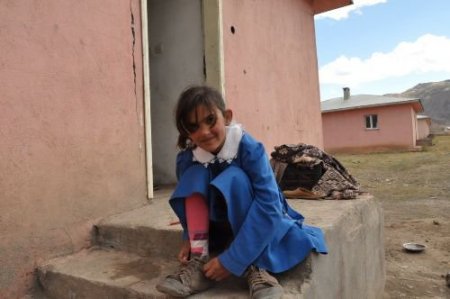 Kars'ta Afet Evlerine Altyapı Hizmeti Devam Ediyor