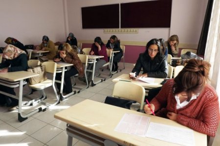 Kars'ta bu sefer veliler sınava tabi tutuldu