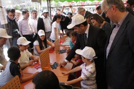 Kars’ta geleceğin bilim adamları hünerlerini sergiledi