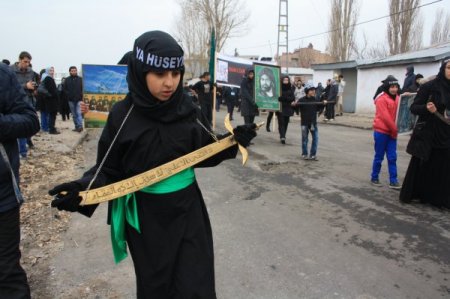 Kars'ta Kerbela şehitleri için matem tuttular