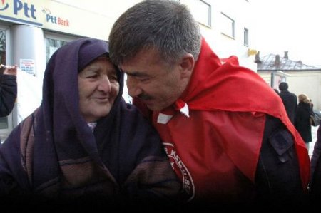 Kars'ta Ptt Çalışanları İş Bıraktı, Vatandaş Mağdur Oldu