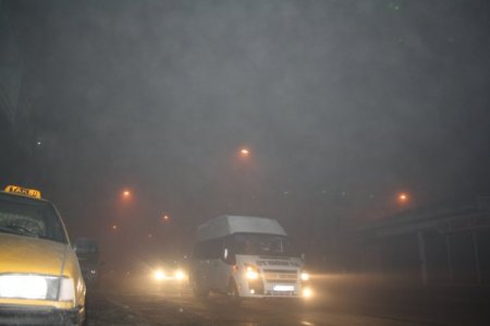 Kars'ta sis: Görüş mesafesi 10 metreye düştü