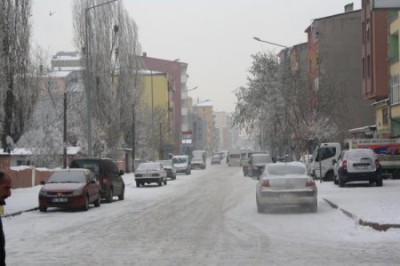 Kars'ta soğuk gece eksi 25 derece
