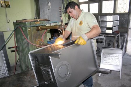 Kars'ta tezek sobaları görücüye çıktı