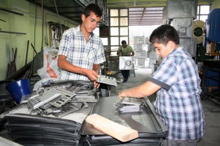 Kars'ta tezek sobaları görücüye çıktı