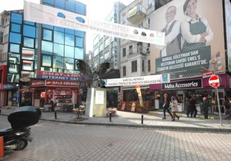 Kartal Heykeli'nin açılışını Başkan Orman yaptı